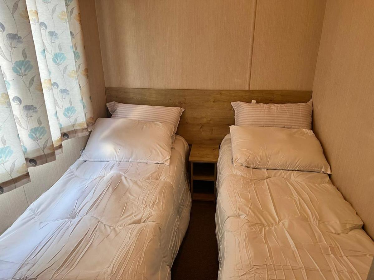 Blackpool Caravan In Haven Marton Mere Holiday Park Ngoại thất bức ảnh
