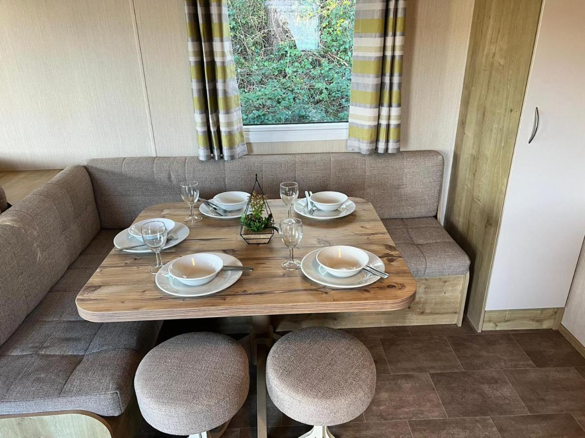 Blackpool Caravan In Haven Marton Mere Holiday Park Ngoại thất bức ảnh